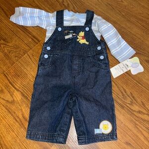 Deadstock  Pooh baby overalls
